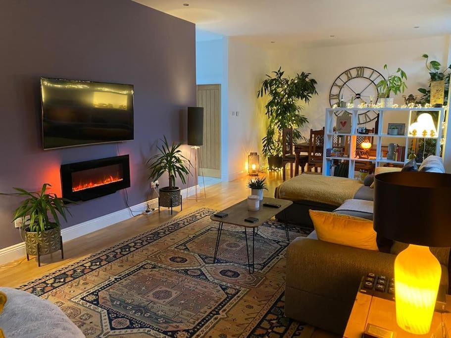 Courtyard Cottage Λόκερμπι Εξωτερικό φωτογραφία